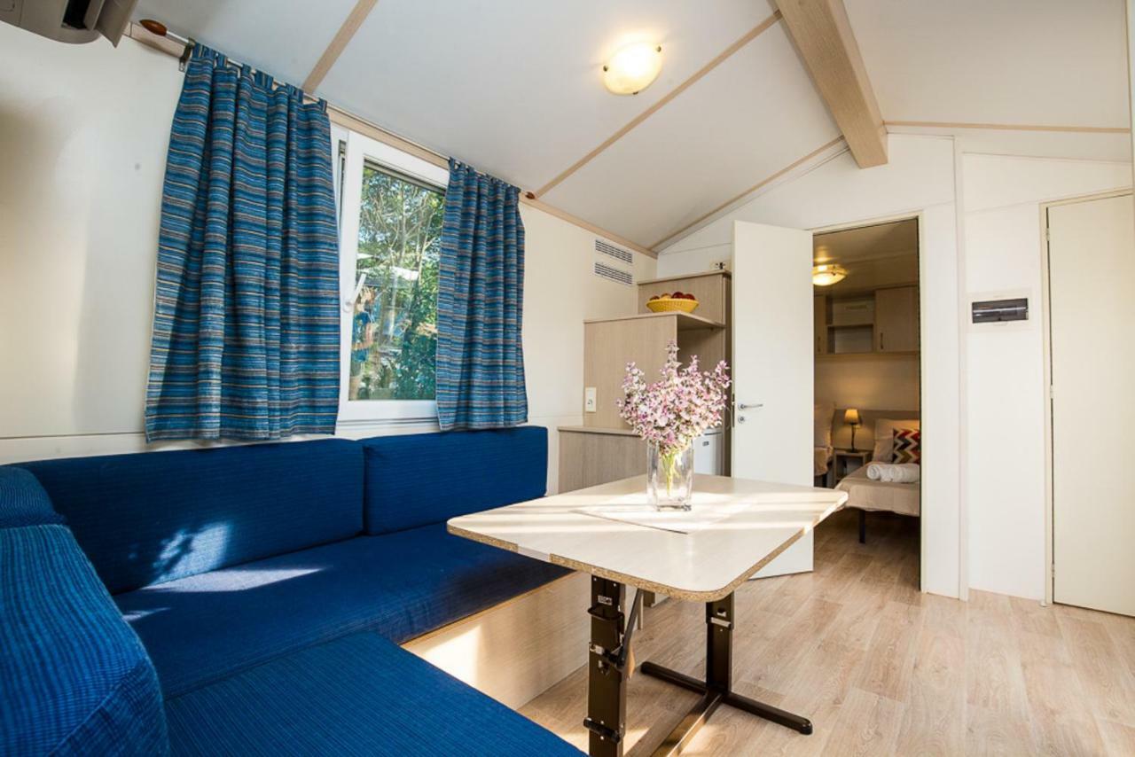 Mobile Homes Dvor