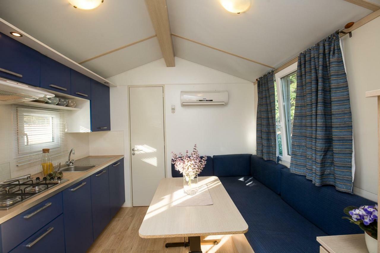 Mobile Homes Dvor
