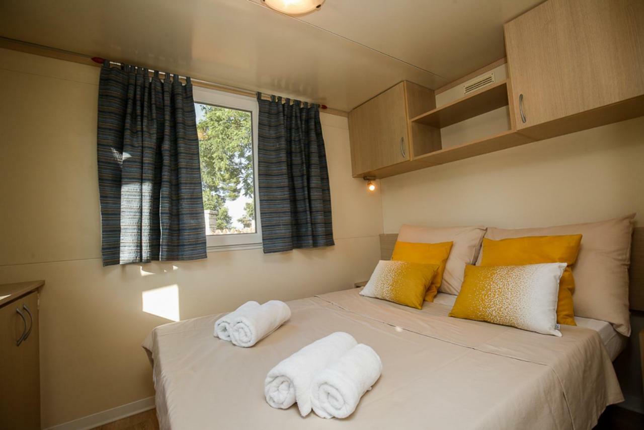 Mobile Homes Dvor